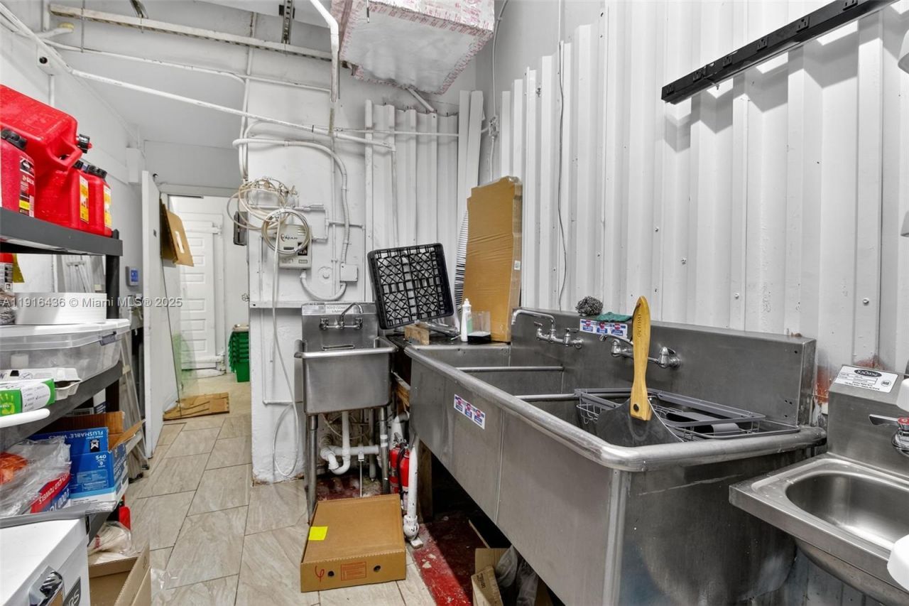 Convenience S/smoke Shop Store & Smoke Shop For Sa, Miami, FL 33126 Photo