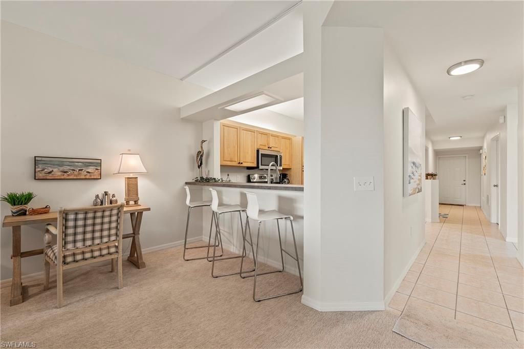 465 Robin Hood Cir, Unit 101, Naples, FL 34104 Photo