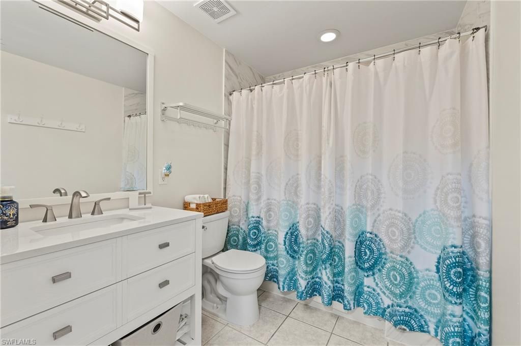 465 Robin Hood Cir, Unit 101, Naples, FL 34104 Photo