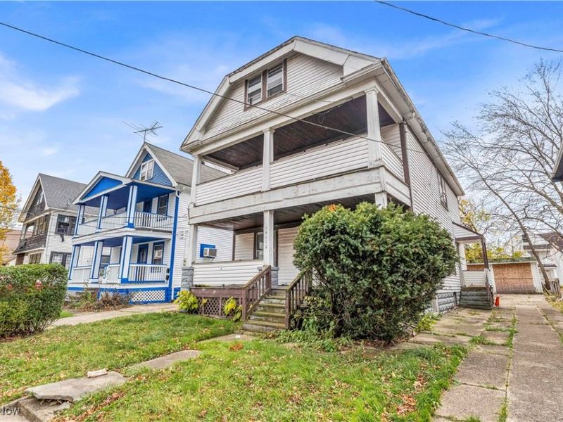 16110 Huntmere Avenue, Cleveland, OH 44110 Photo 2