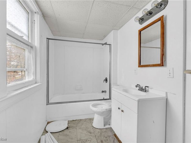 16110 Huntmere Avenue, Cleveland, OH 44110 Photo 26