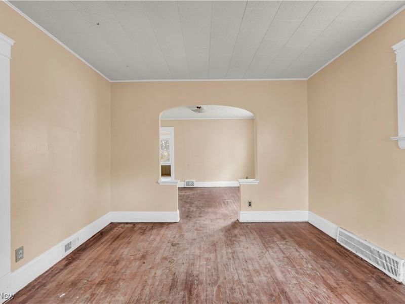 16110 Huntmere Avenue, Cleveland, OH 44110 Photo 5