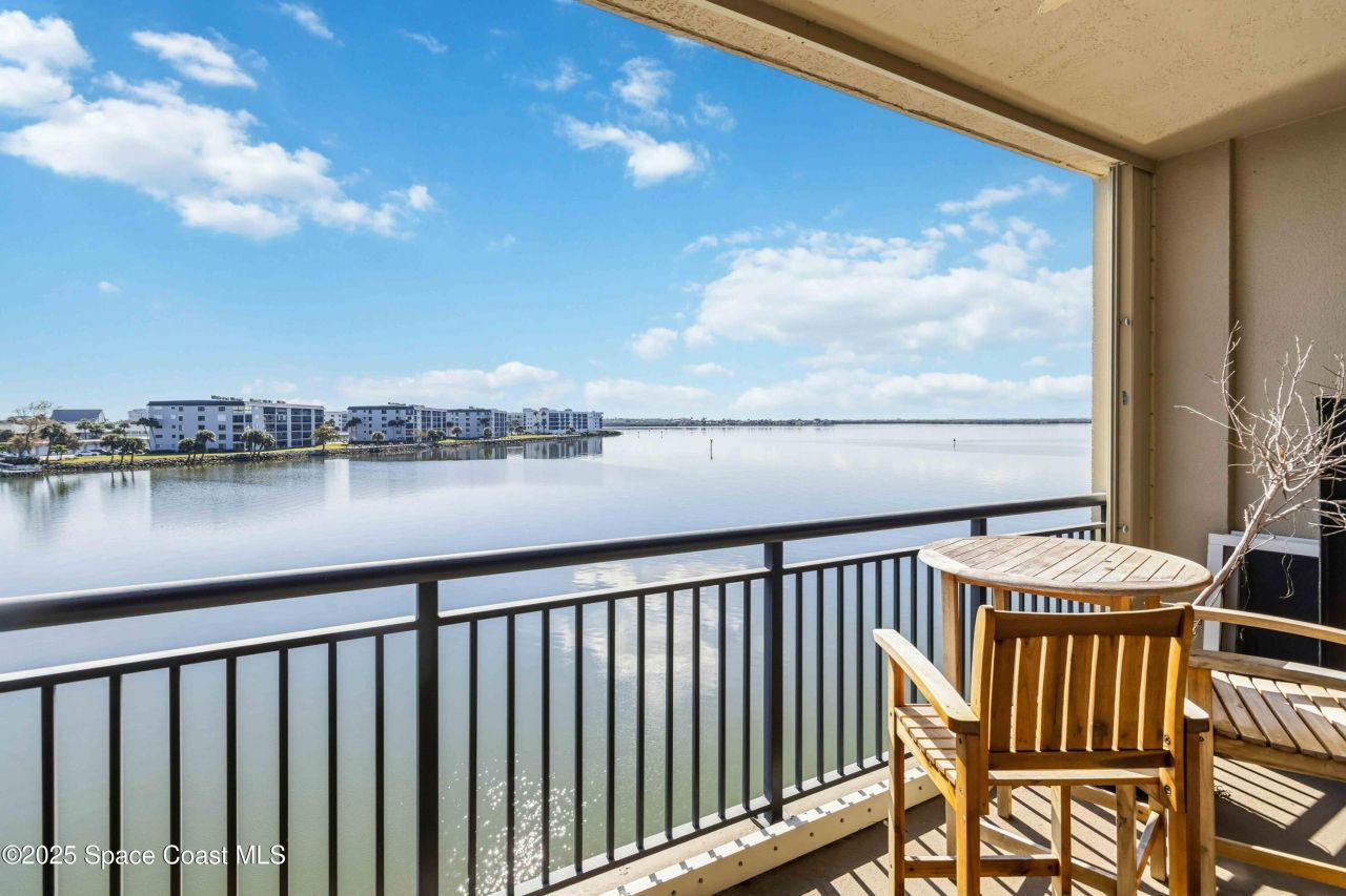 4125 W End Road, Unit 306, Cocoa Beach, FL 32931 Photo