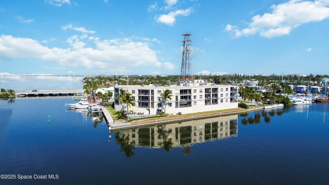 4125 W End Road, Unit 306, Cocoa Beach, FL 32931 Photo