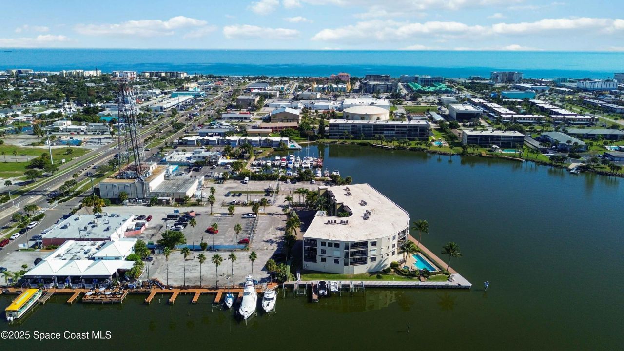 4125 W End Road, Unit 306, Cocoa Beach, FL 32931 Photo