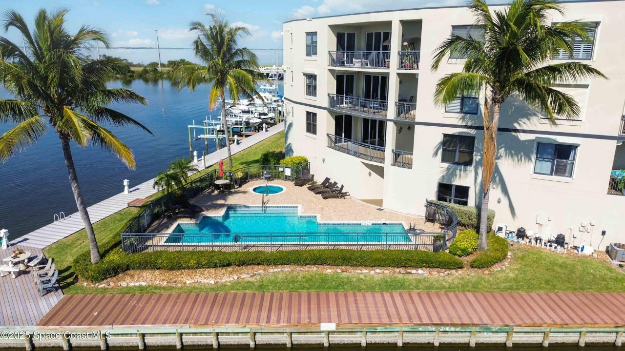 4125 W End Road, Unit 306, Cocoa Beach, FL 32931 Photo