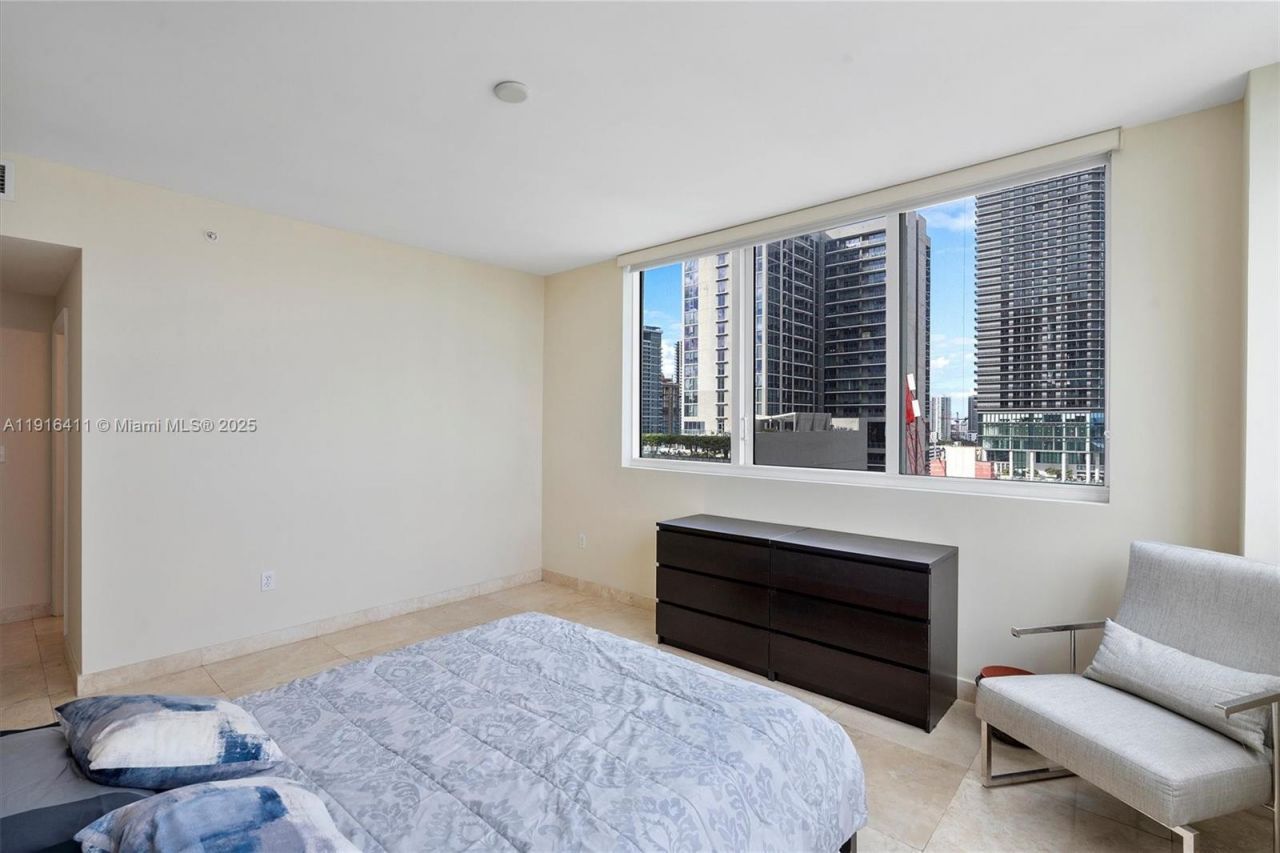 253 NE 2nd St, Unit 1803, Miami, FL 33132 Photo