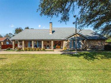 10615 Old Seagoville Road, Dallas, TX 75217
