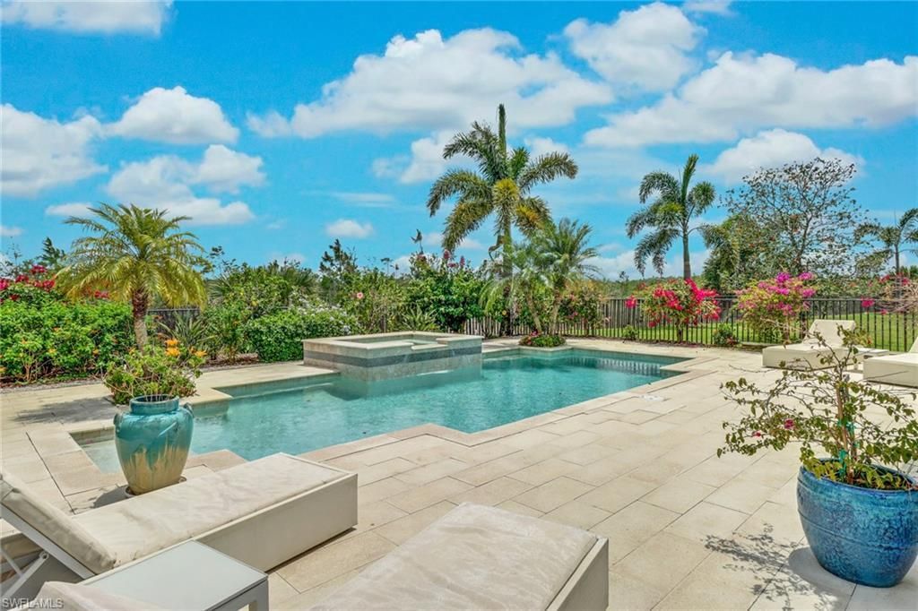 3295 Tahoe Ct, Naples, FL 34119 Photo