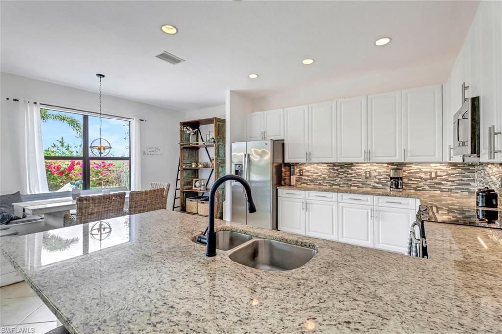 3295 Tahoe Ct, Naples, FL 34119 Photo