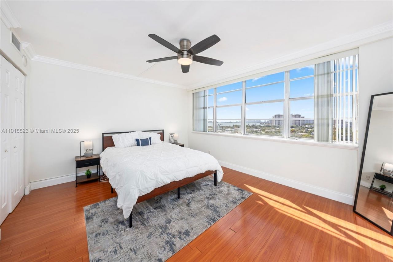 2100 Sans Souci Blvd, Unit B1006, North Miami, FL 33181 Photo