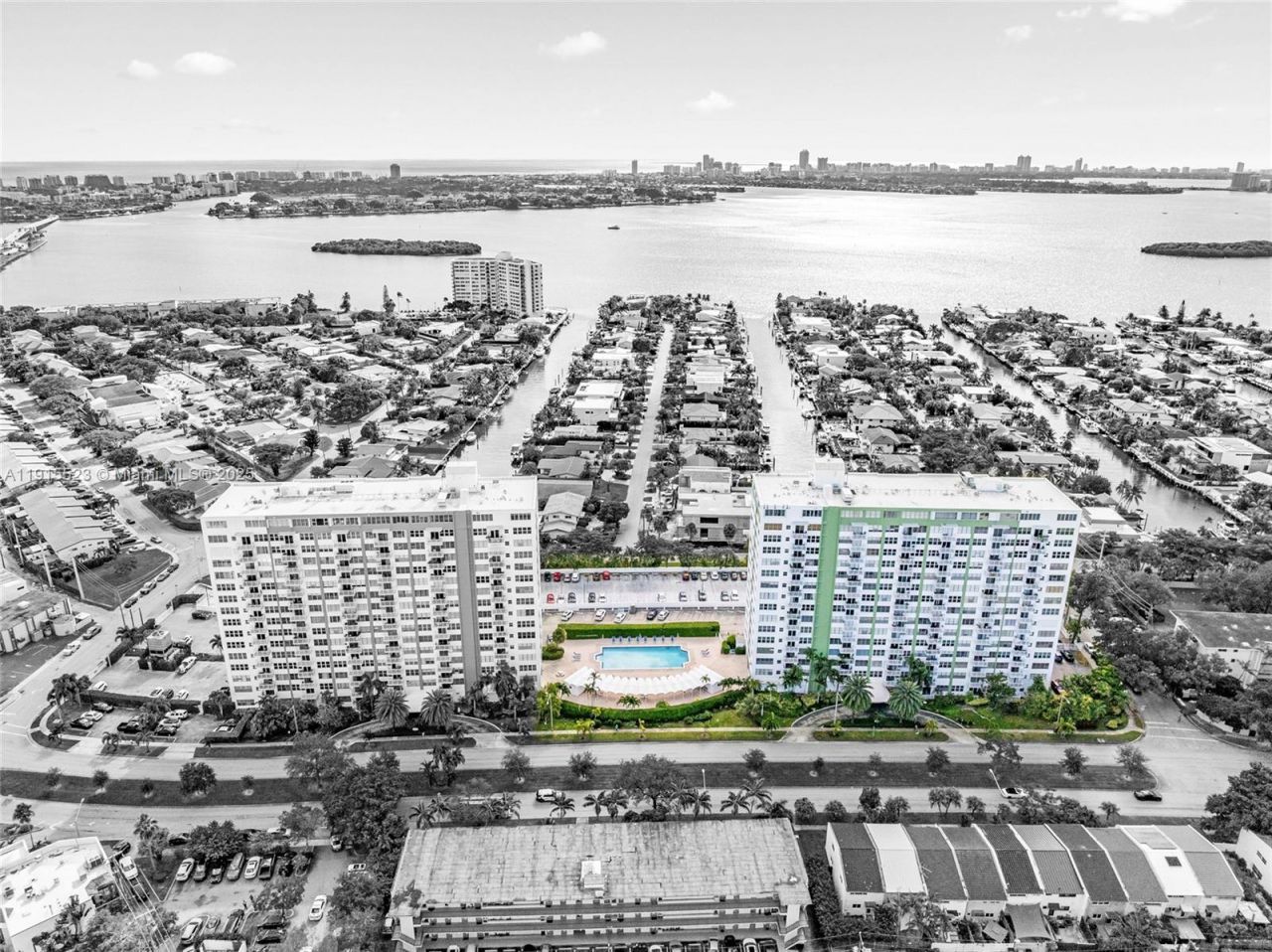 2100 Sans Souci Blvd, Unit B1006, North Miami, FL 33181 Photo