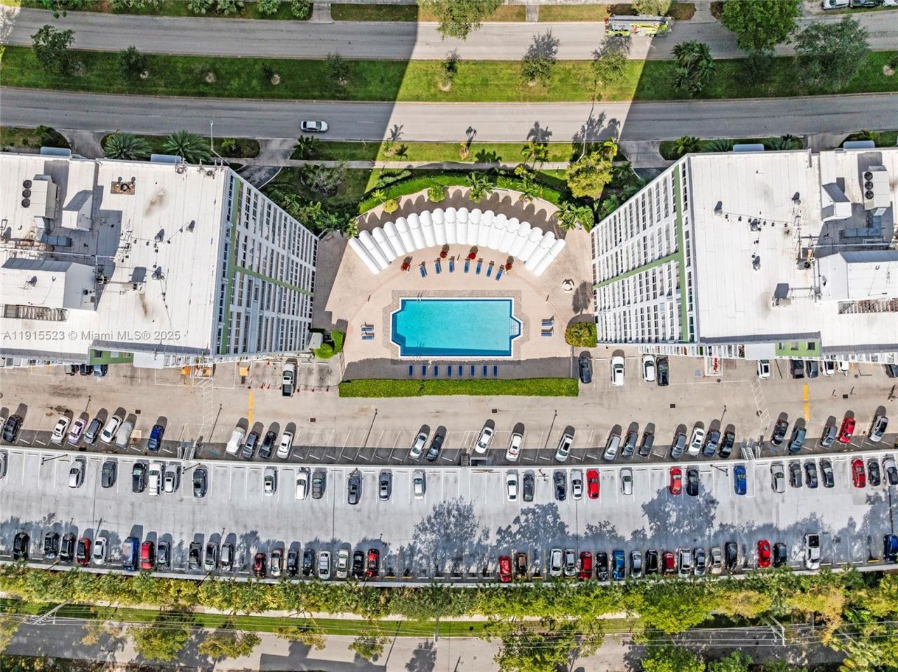 2100 Sans Souci Blvd, Unit B1006, North Miami, FL 33181 Photo