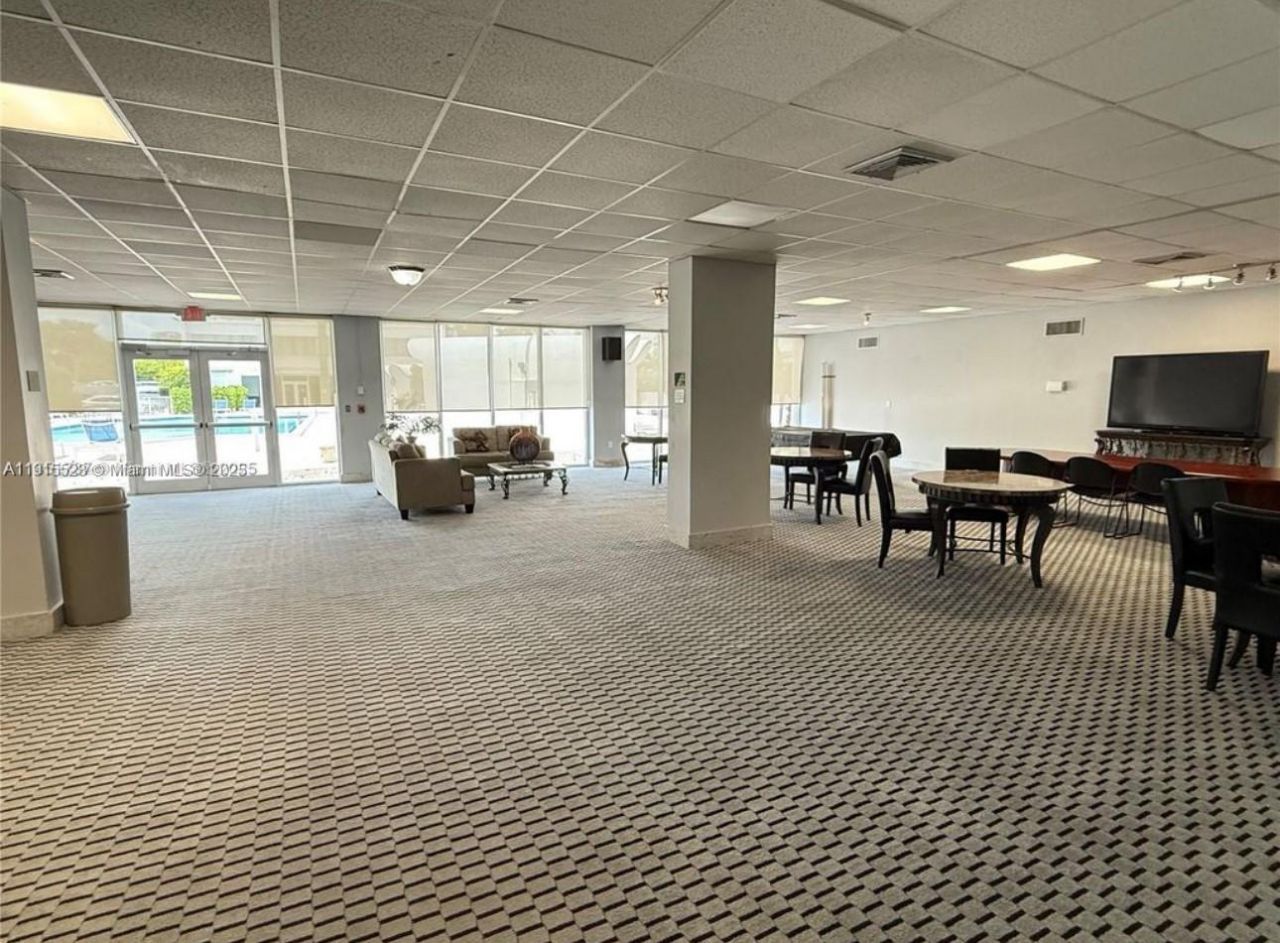2100 Sans Souci Blvd, Unit B1006, North Miami, FL 33181 Photo