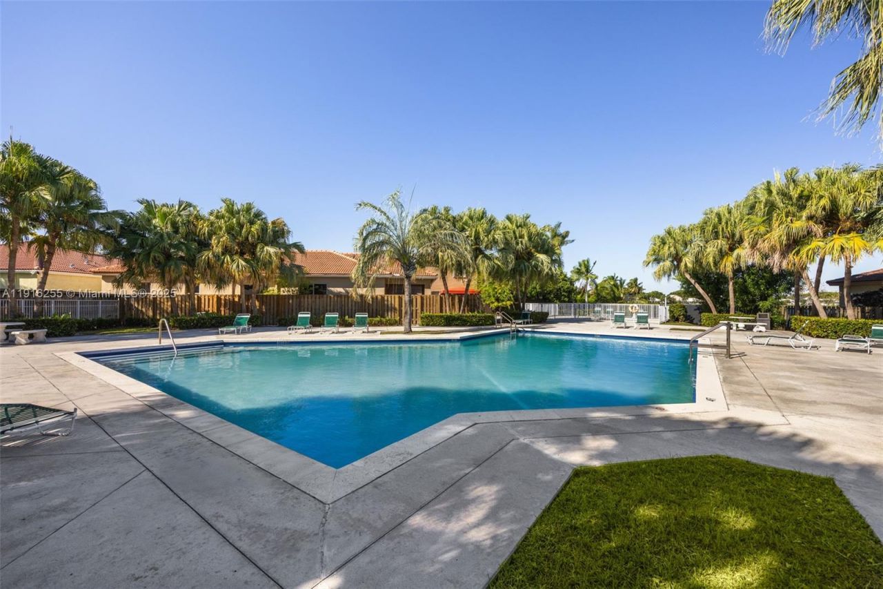 9162 SW 213th Ln, Cutler Bay, FL 33189 Photo