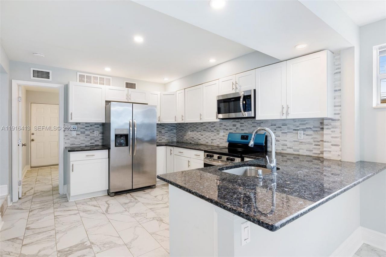 112 Milton St, Unit 112, Lantana, FL 33462 Photo