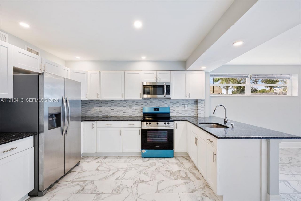 112 Milton St, Unit 112, Lantana, FL 33462 Photo