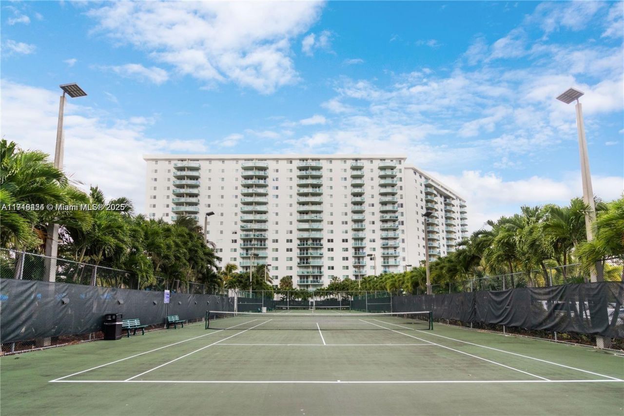 19370 Collins Ave, Unit 517, Sunny Isles Beach, FL 33160 Photo
