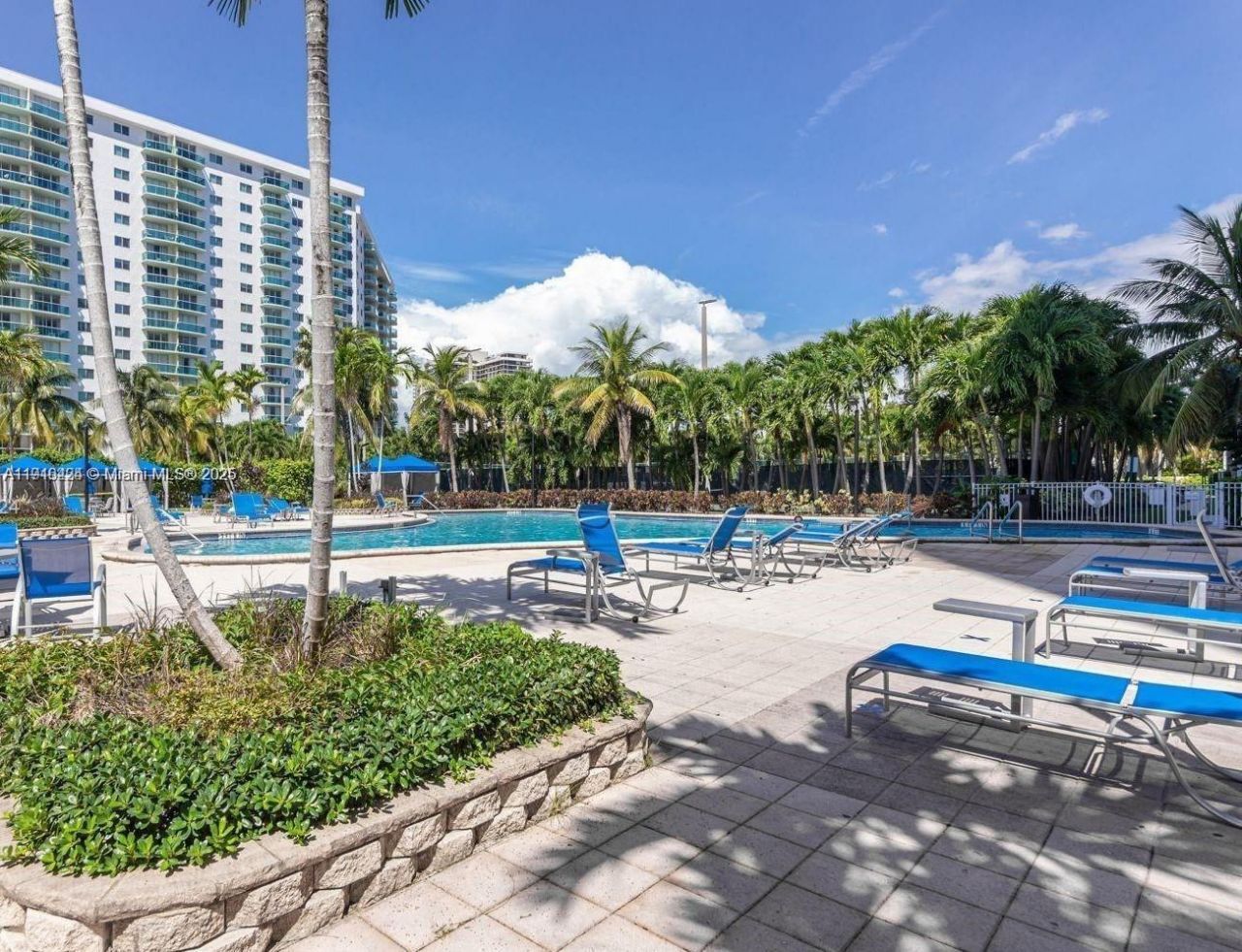 19370 Collins Ave, Unit 517, Sunny Isles Beach, FL 33160 Photo