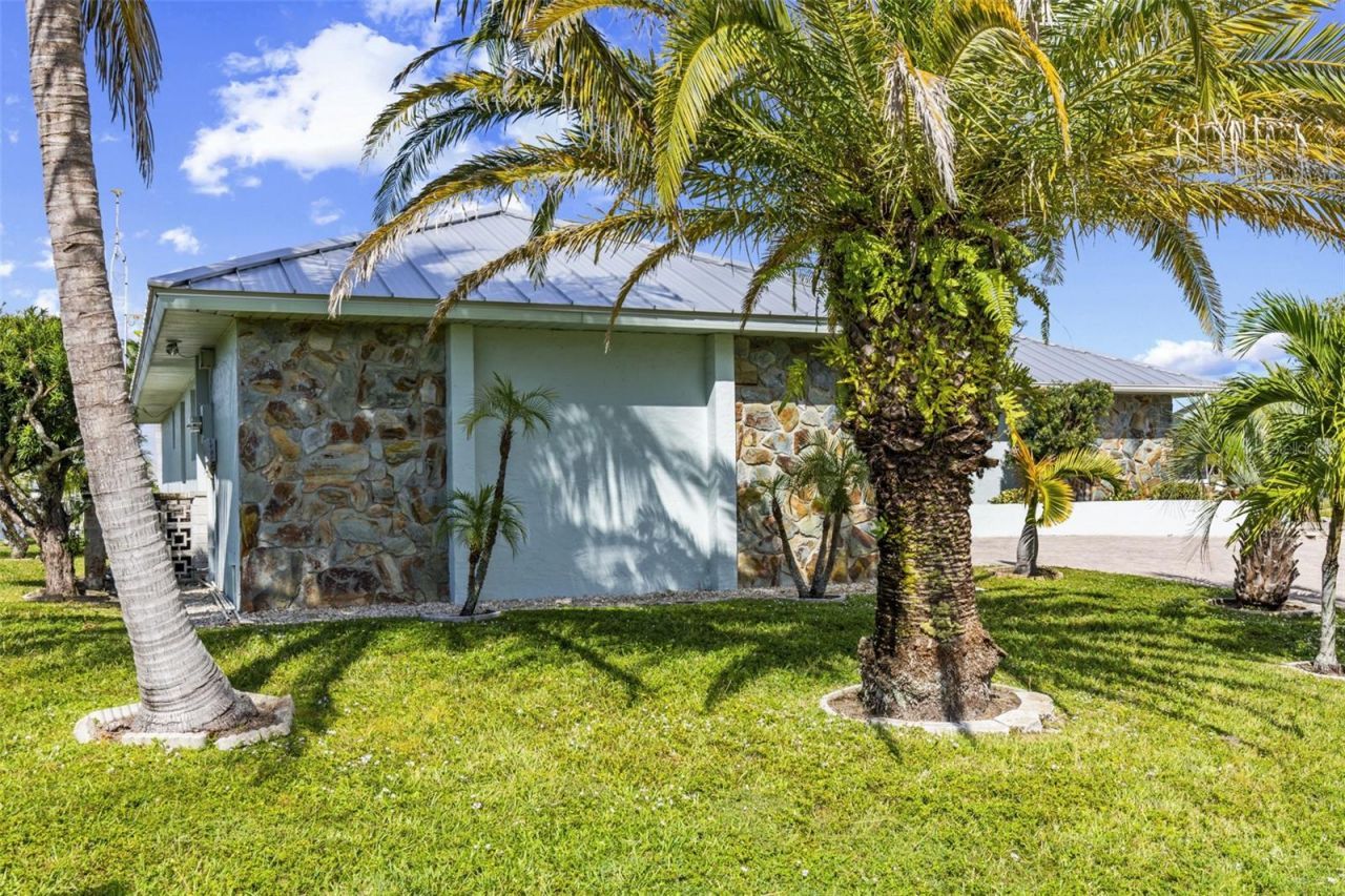 704 Bimini Lane, Punta Gorda, FL 33950 Photo