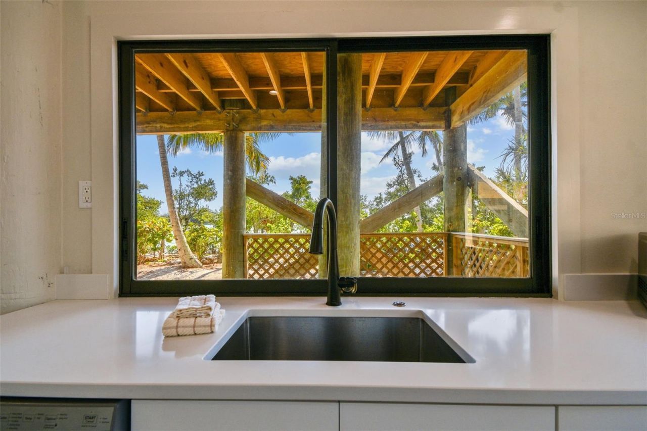 7147 La Lenaire Drive, Longboat Key, FL 34228 Photo