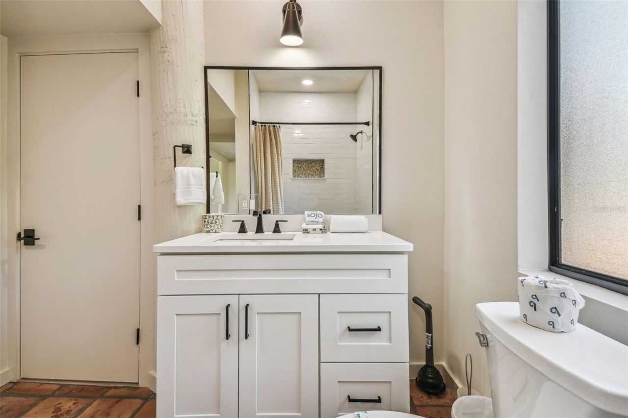 7147 La Lenaire Drive, Longboat Key, FL 34228 Photo