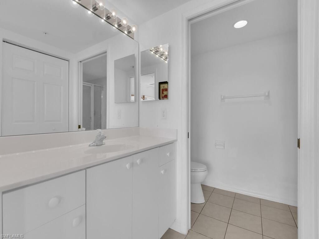 19870 Breckenridge Dr, Unit 504, Estero, FL 33928 Photo