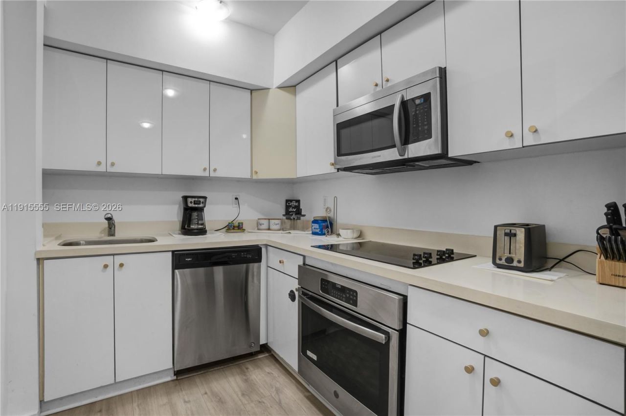 810 7th St, Unit 107, Miami Beach, FL 33139 Photo