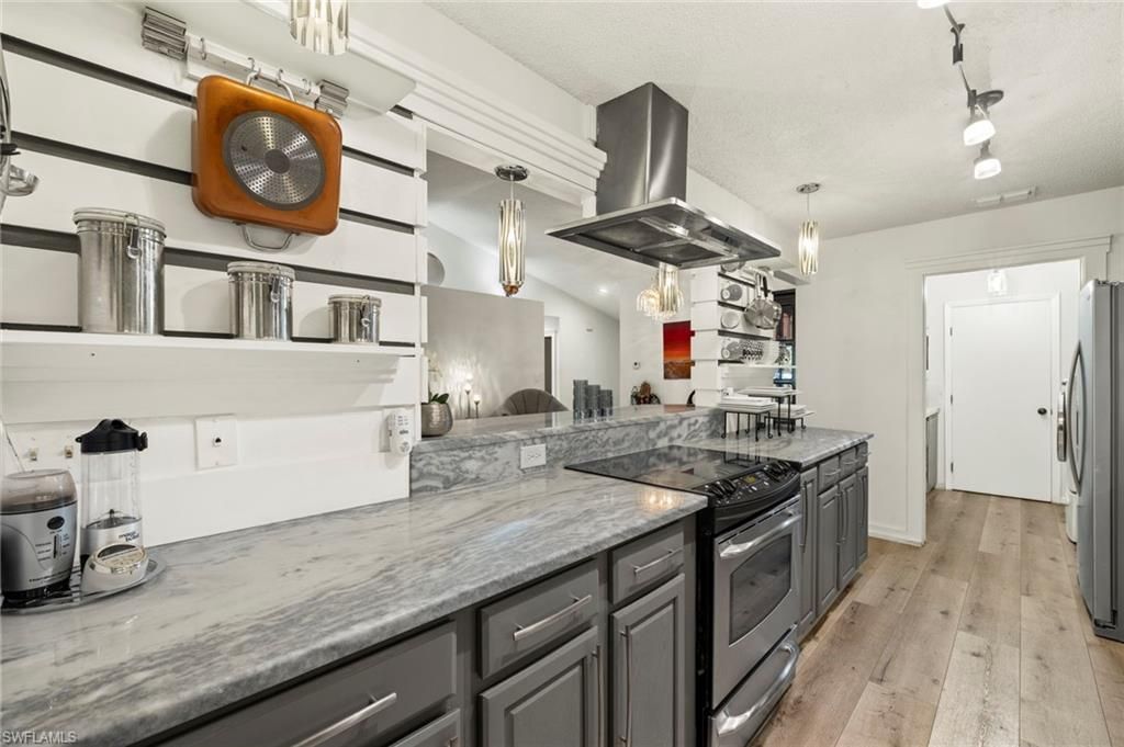 13252 Tall Pine Cir, Fort Myers, FL 33907 Photo