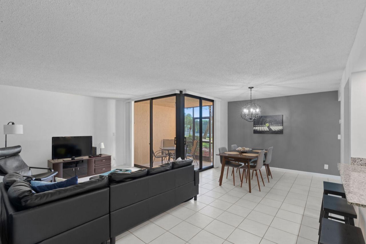500 Egret Circle, Unit 8109, Delray Beach, FL 33444 Photo