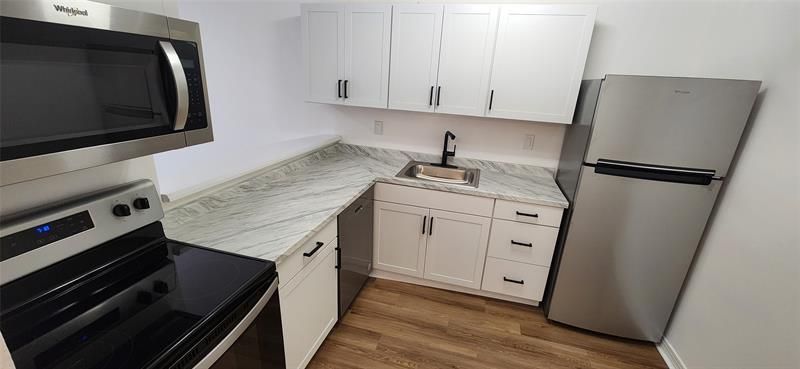 15221 NE 6th Ave, Unit A205, Miami, FL 33162 Main Photo