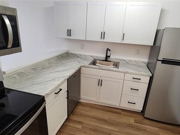 15221 NE 6th Ave, Unit A205, Miami, FL 33162