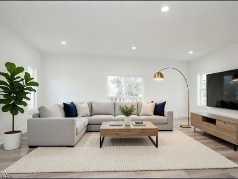 1053 Peach Boulevard, Willoughby, OH 44094 Photo 2