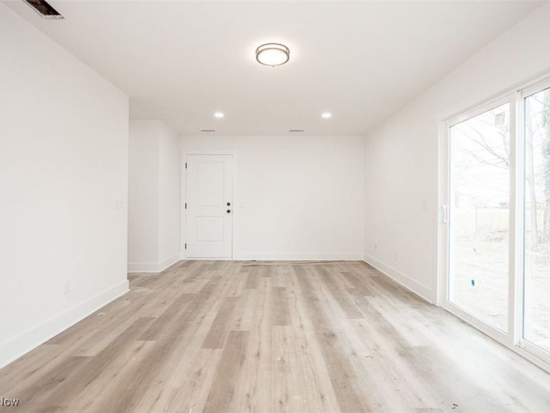 1053 Peach Boulevard, Willoughby, OH 44094 Photo 26