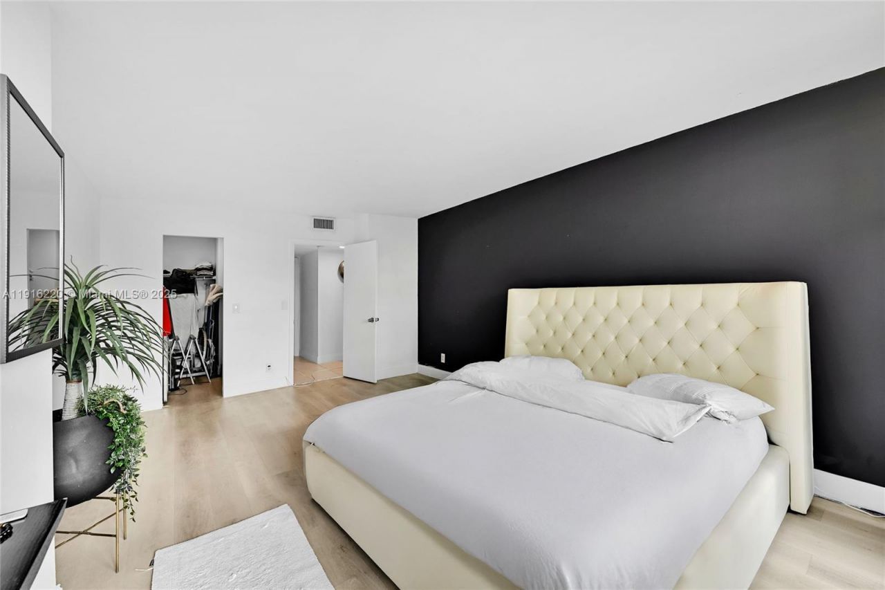 400 Leslie Dr, Unit 605, Hallandale Beach, FL 33009 Photo