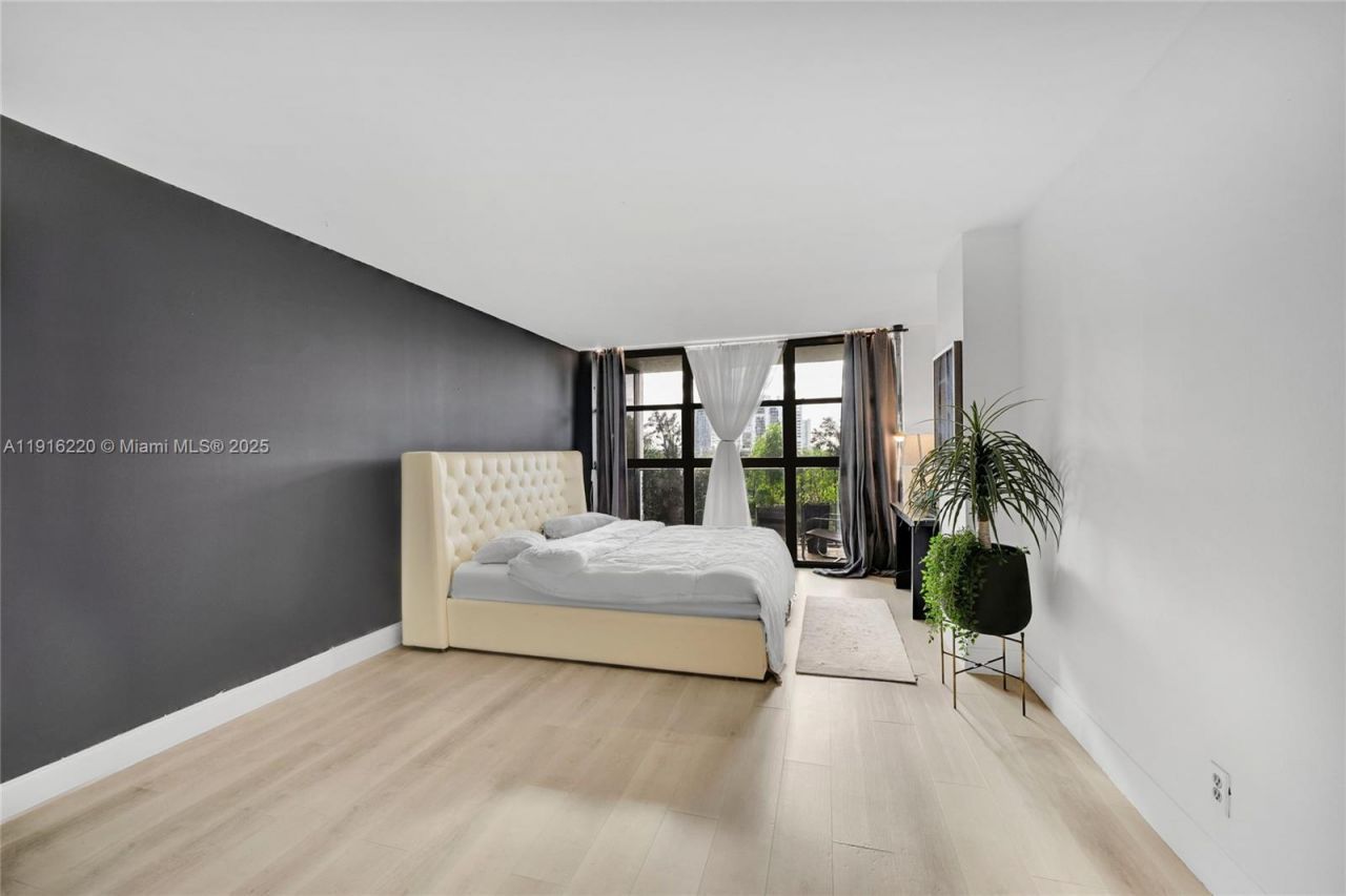 400 Leslie Dr, Unit 605, Hallandale Beach, FL 33009 Photo