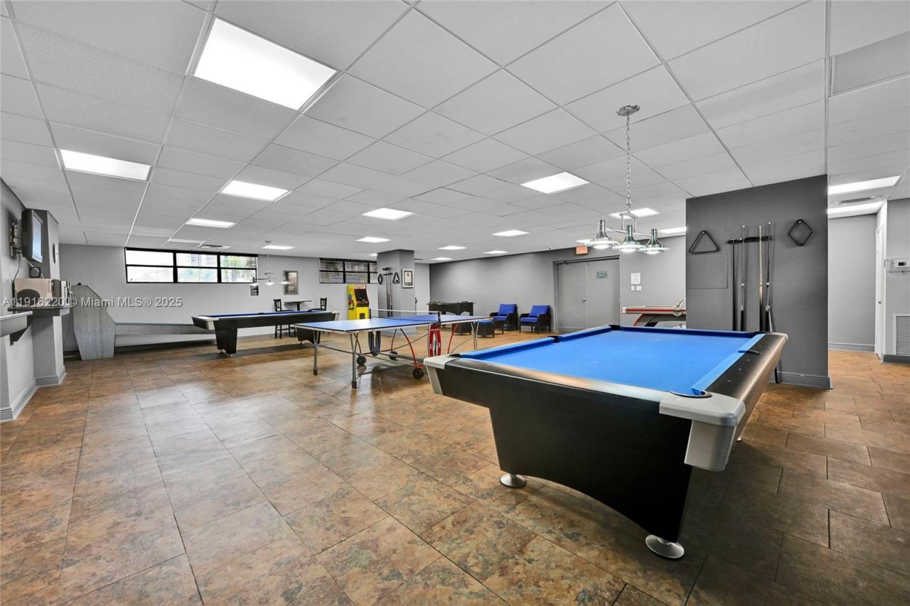 400 Leslie Dr, Unit 605, Hallandale Beach, FL 33009 Photo