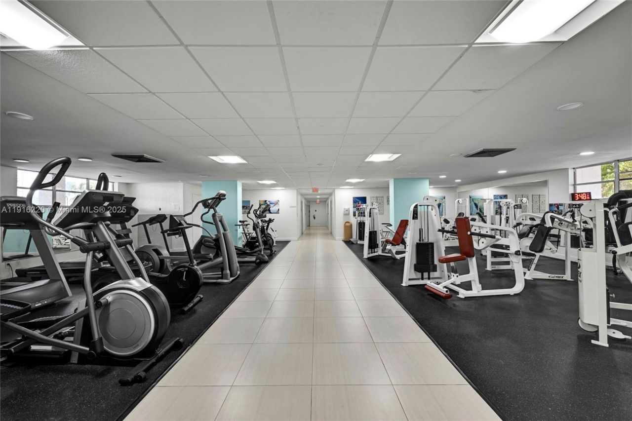 400 Leslie Dr, Unit 605, Hallandale Beach, FL 33009 Photo