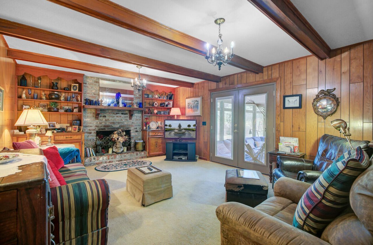 672 Ayers Drive Photo 10