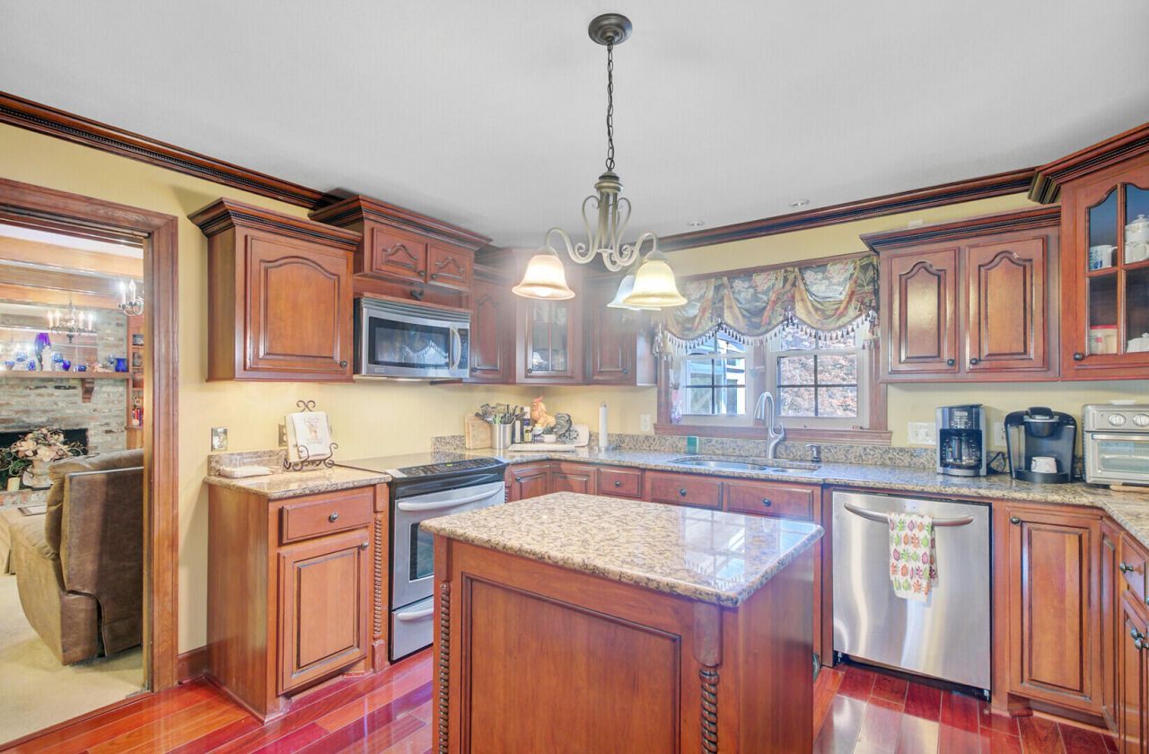 672 Ayers Drive Photo 12