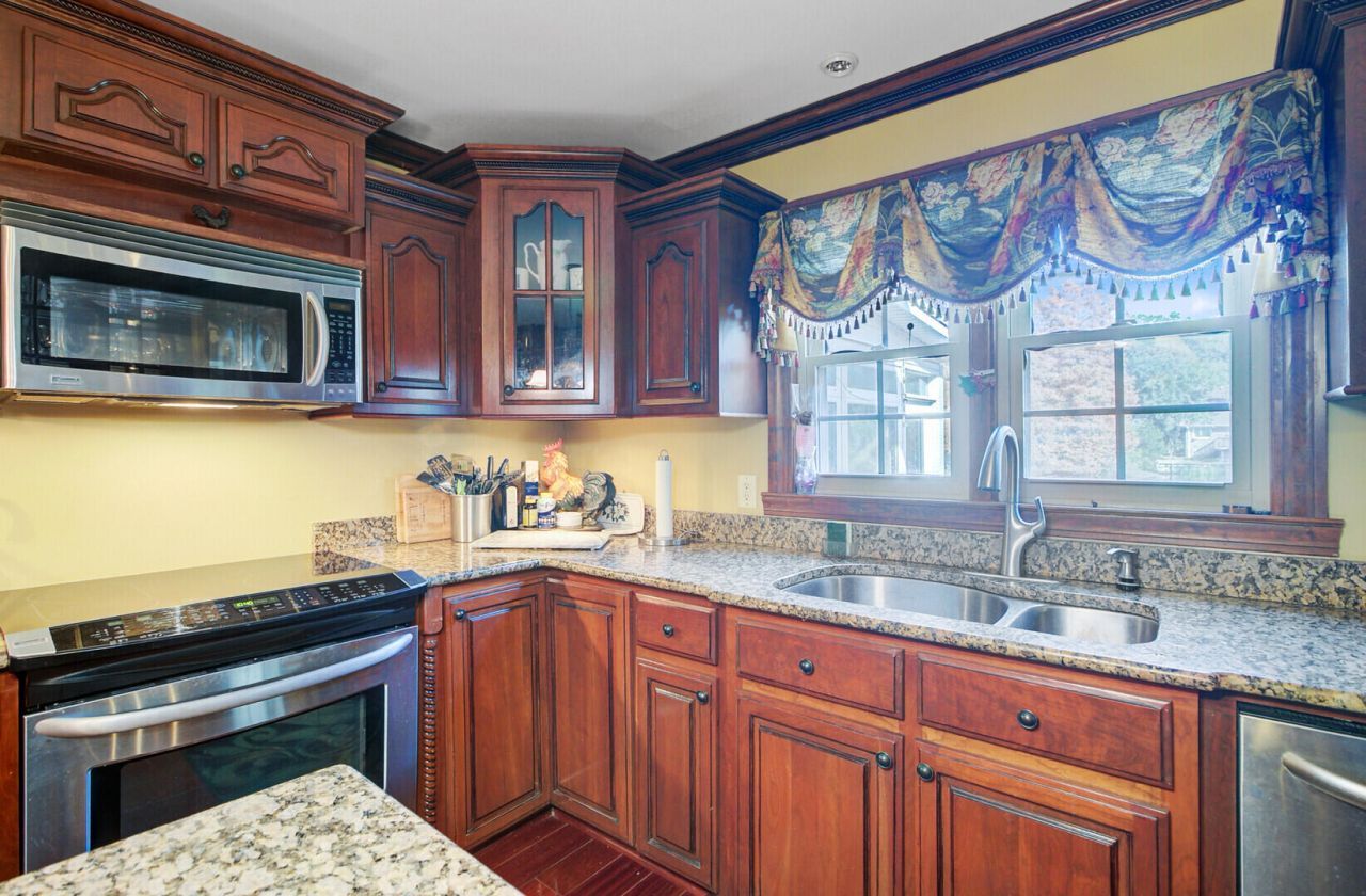 672 Ayers Drive Photo 14