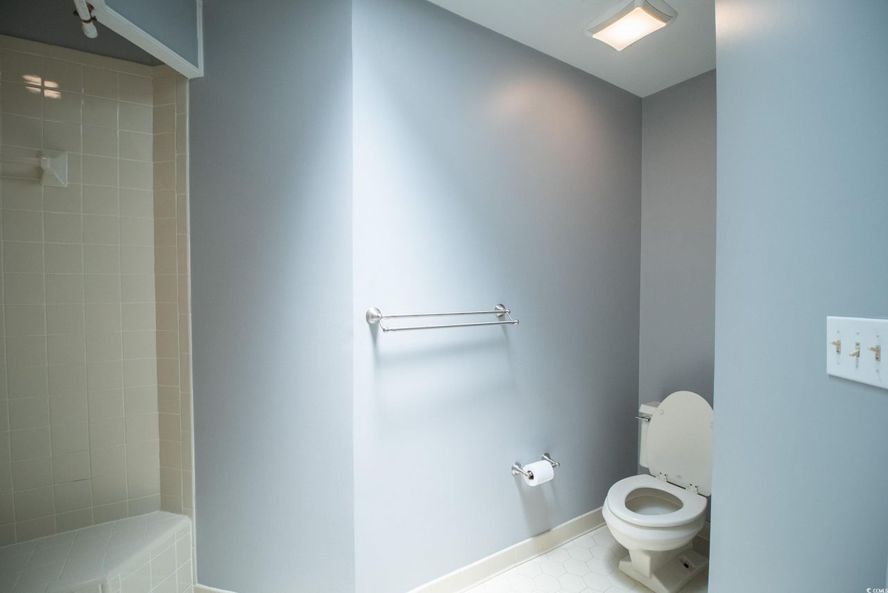 958 Oakwood Ln. Photo 15