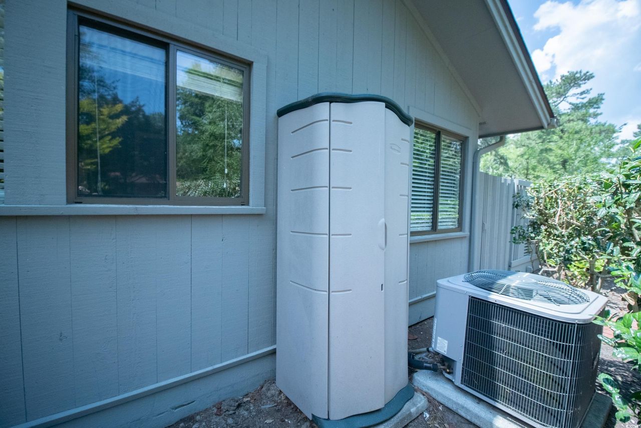 958 Oakwood Ln. Photo 31