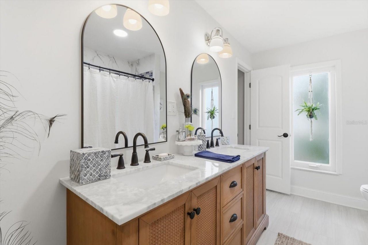 11806 W Riverhaven Drive, Homosassa, FL 34448 Photo