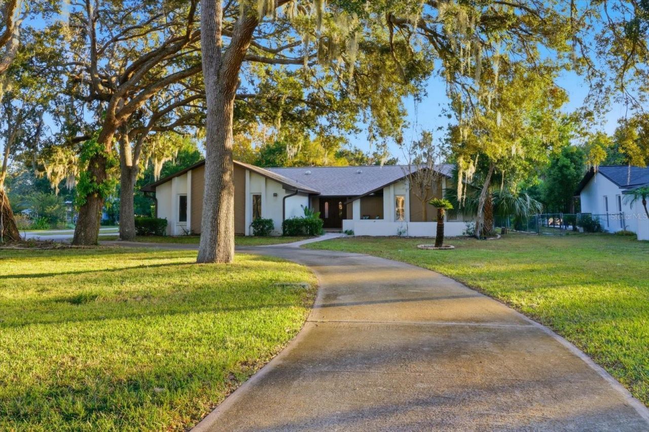 11806 W Riverhaven Drive, Homosassa, FL 34448 Photo