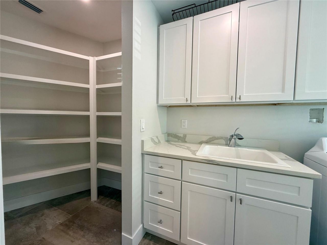 3231 E Forest Lake Drive, Sarasota, FL 34232 Photo