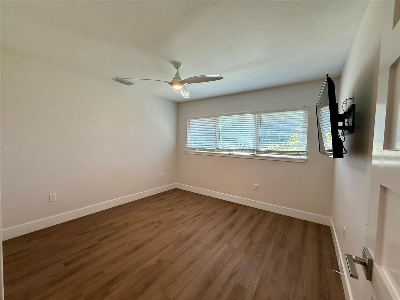 3231 E Forest Lake Drive, Sarasota, FL 34232 Photo