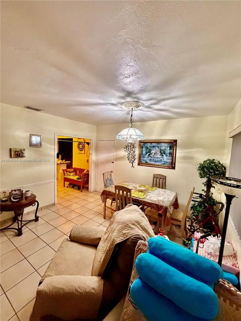 5850 SW 13th Ter, West Miami, FL 33144 Photo