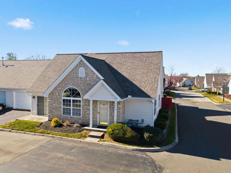 7845 Meadowlark Lane S, Reynoldsburg, OH 43068 Photo 1