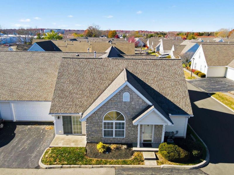 7845 Meadowlark Lane S, Reynoldsburg, OH 43068 Photo 2